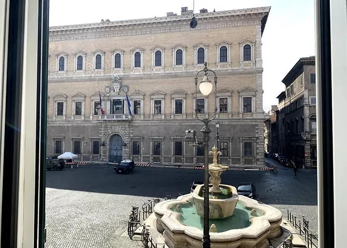 Casa Cristina In Piazza Farnese Roma